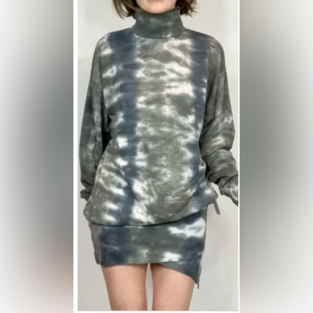 Tie-Dye Sweatshirt dress
